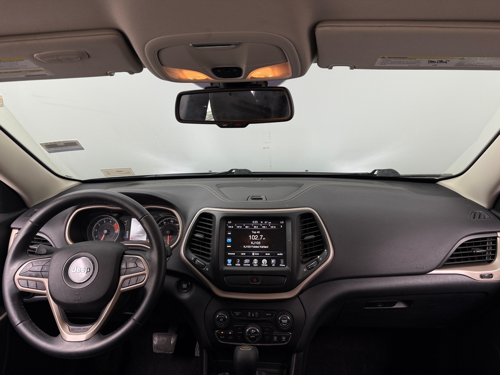Thumbnail: 2017 Jeep Cherokee - 3