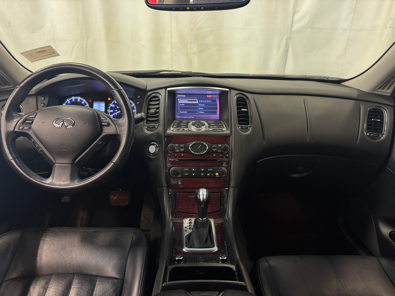 Thumbnail: 2017 INFINITI QX50 - 2