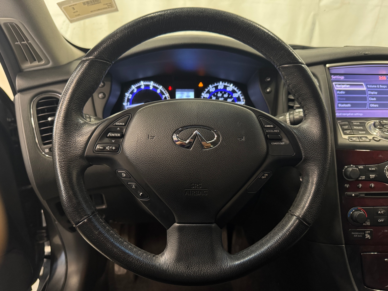 Thumbnail: 2017 INFINITI QX50 - 4
