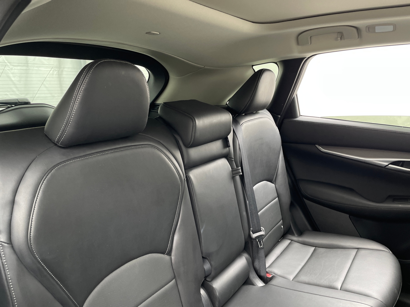 Thumbnail: 2023 INFINITI QX50 - 5