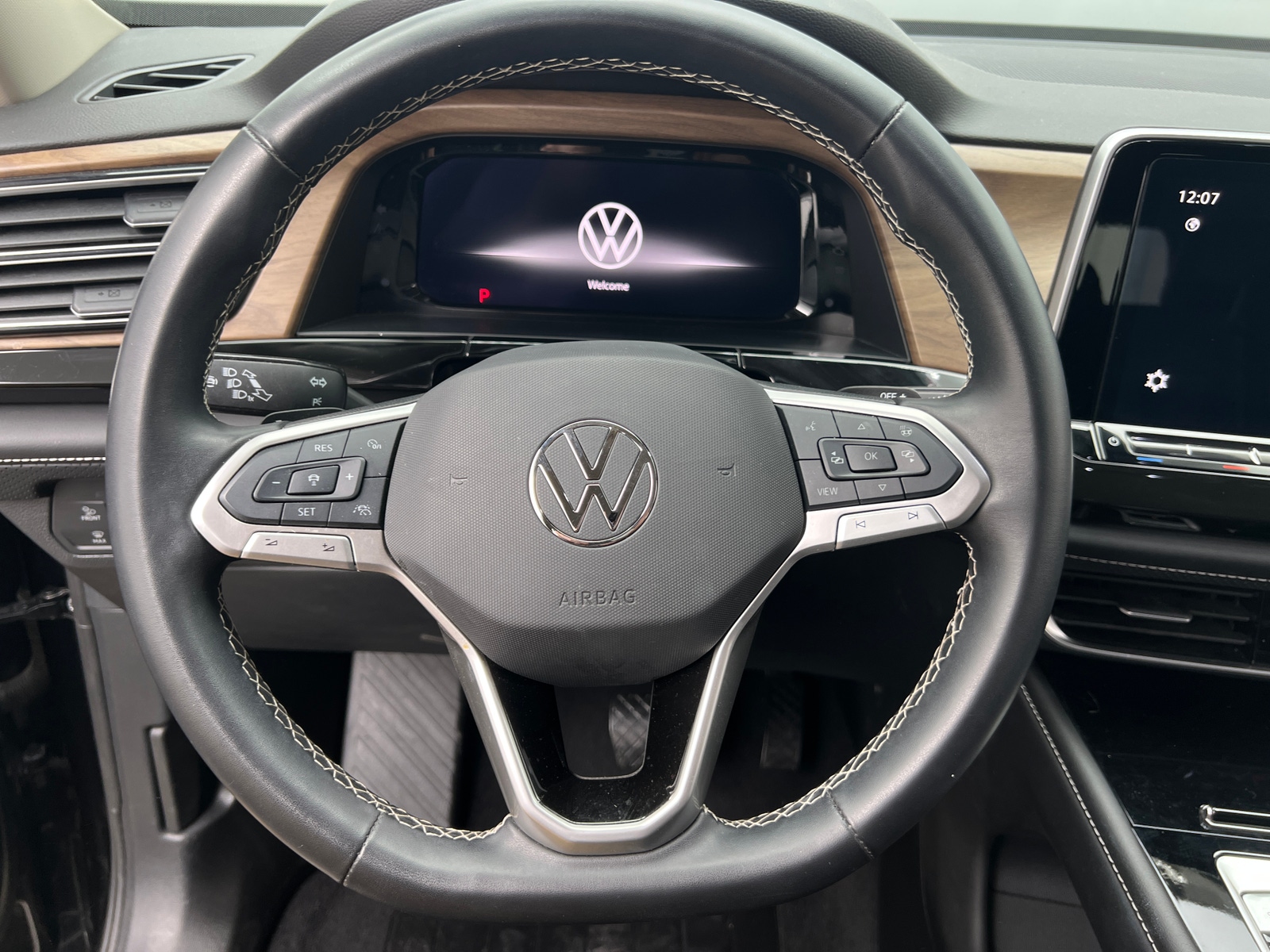 Thumbnail: 2025 Volkswagen Atlas - 4