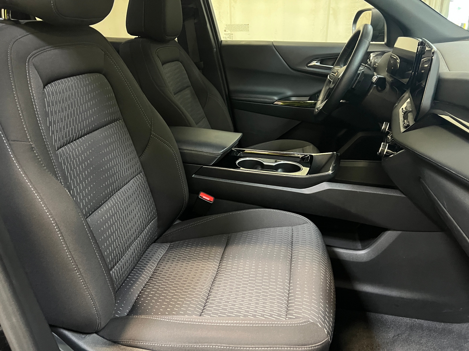 Thumbnail: 2025 Chevrolet Equinox - 2