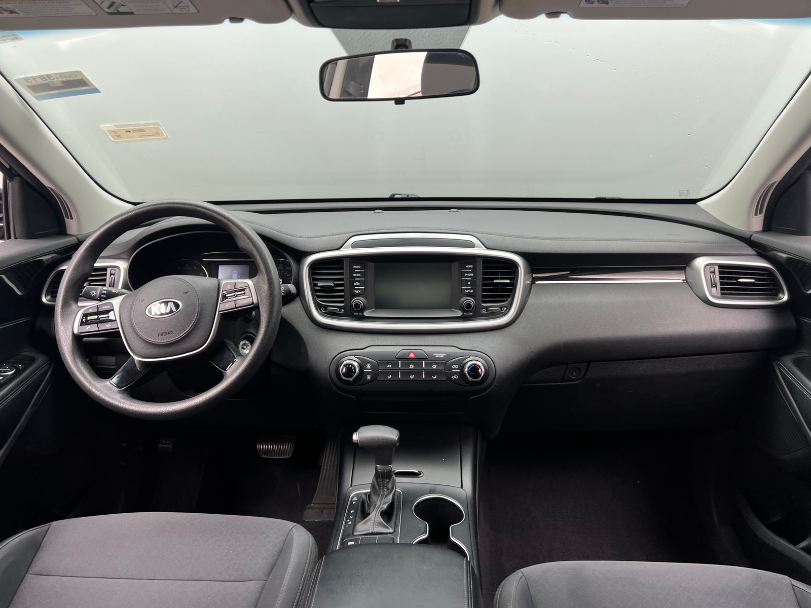 Thumbnail: 2019 Kia Sorento - 3