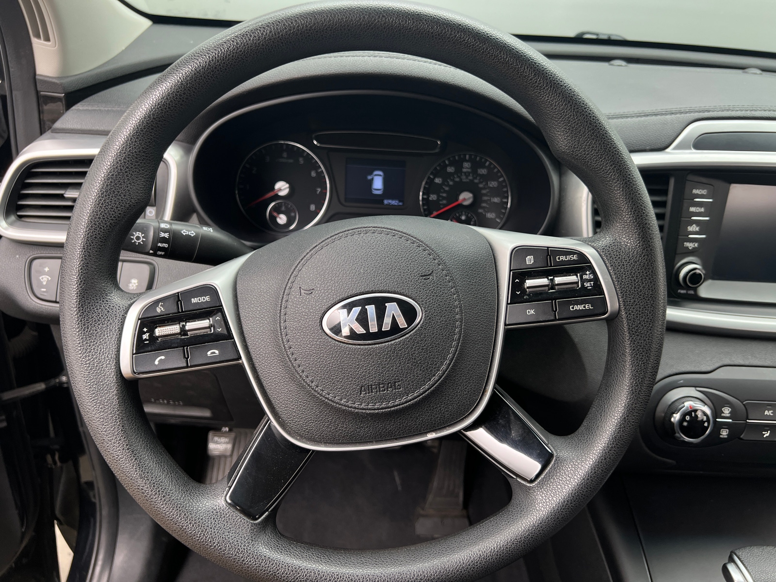 Thumbnail: 2019 Kia Sorento - 5