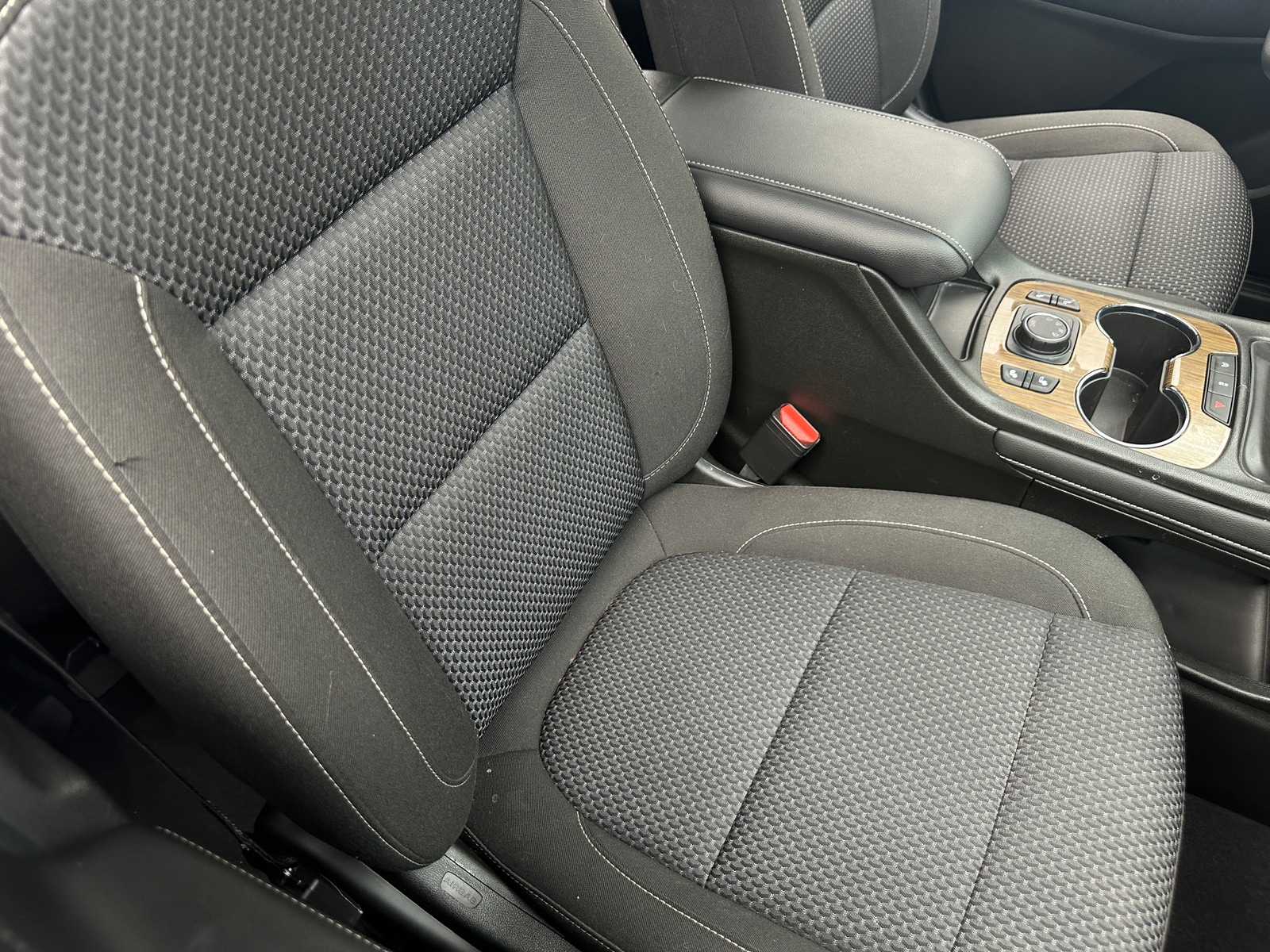 Thumbnail: 2023 GMC Acadia - 2
