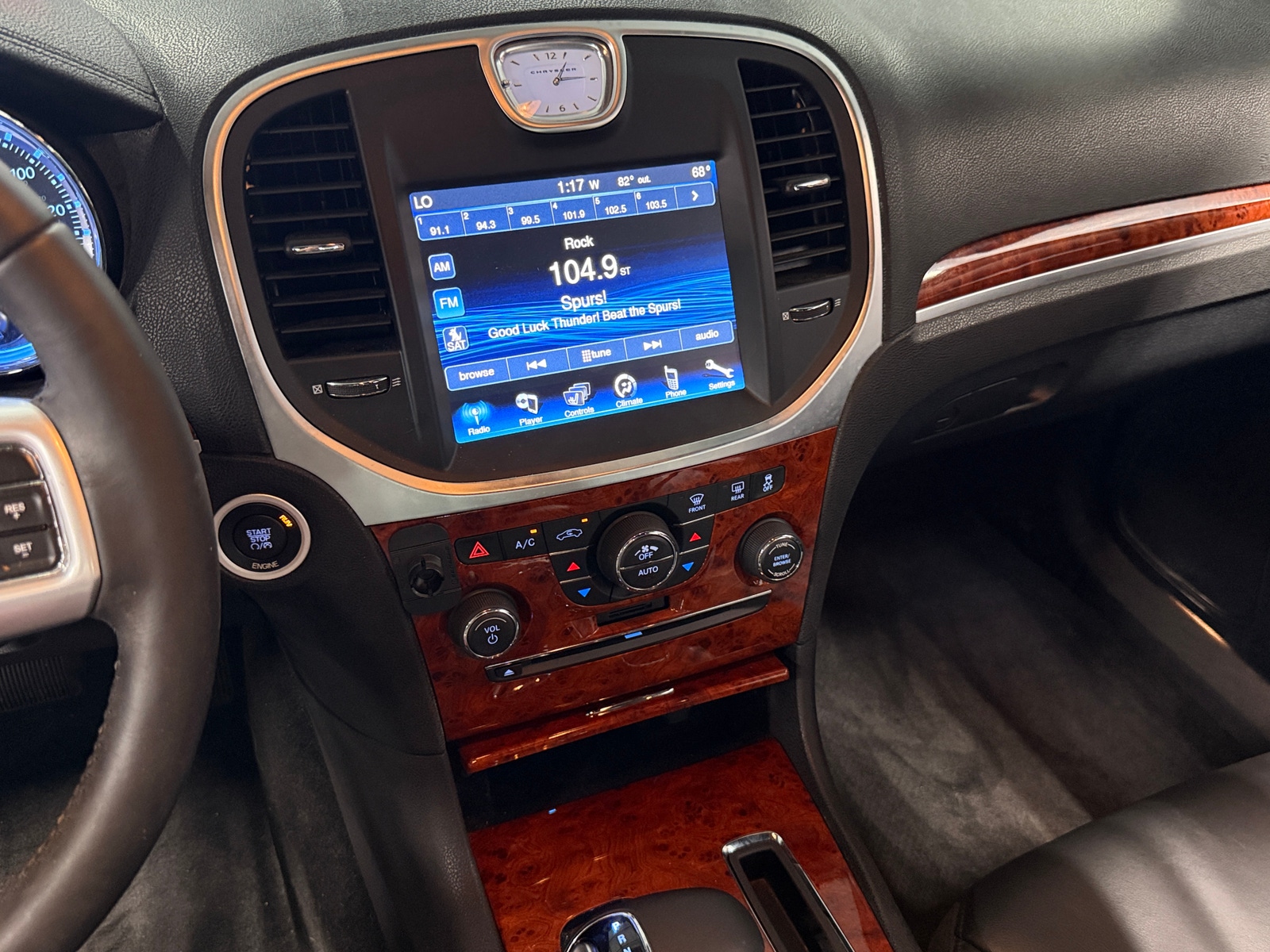 Thumbnail: 2014 Chrysler 300 - 3