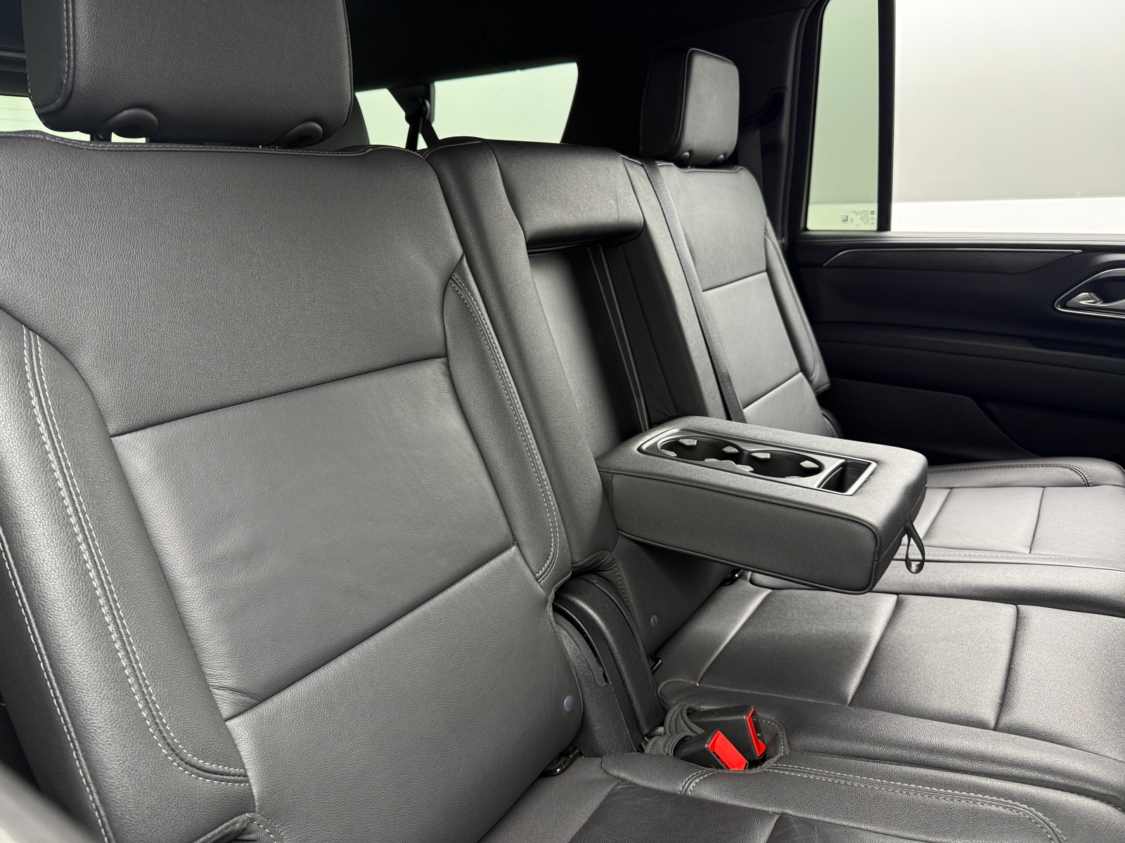 Thumbnail: 2023 Chevrolet Suburban - 5