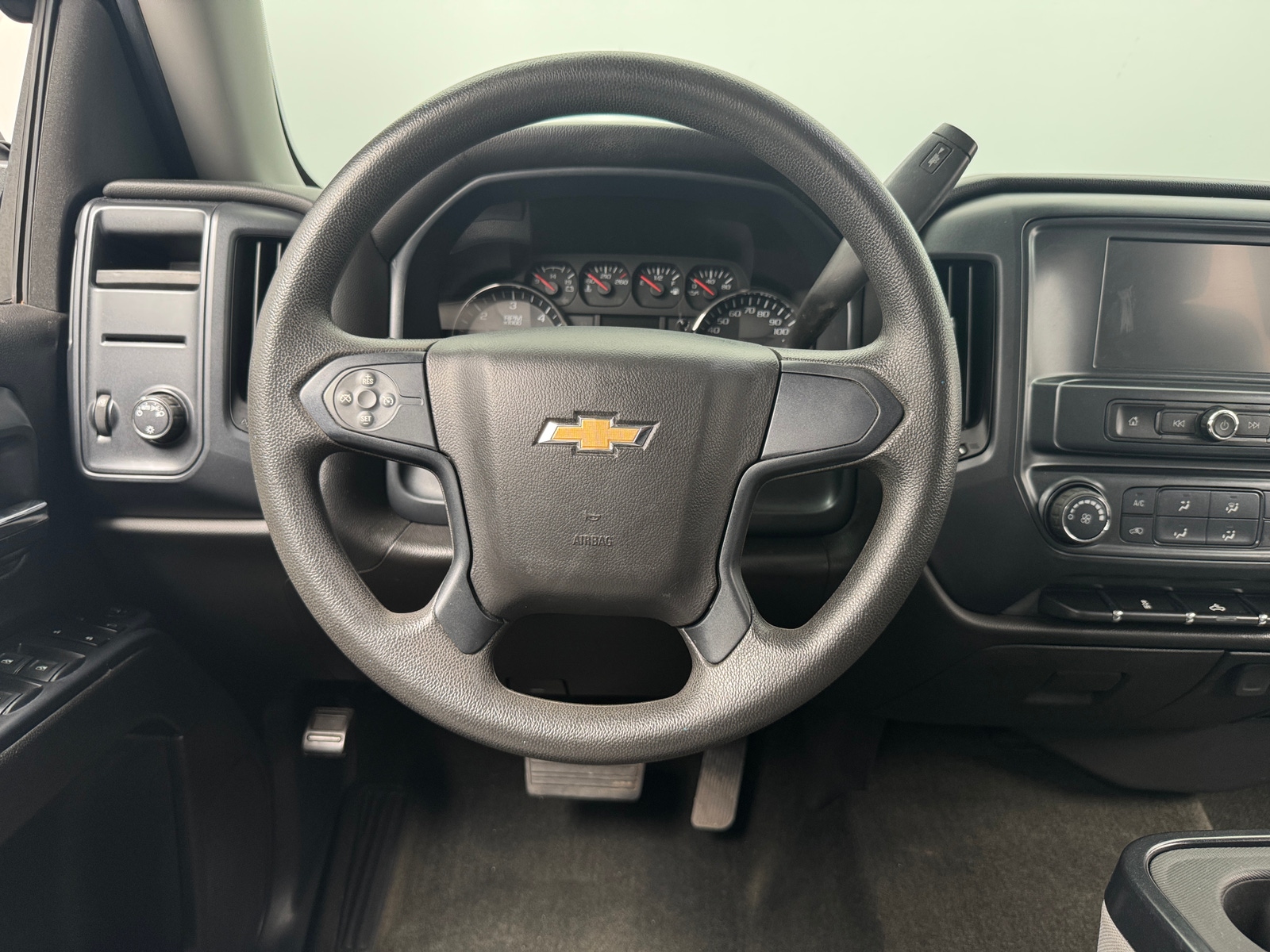 Thumbnail: 2018 Chevrolet Silverado 1500 - 5