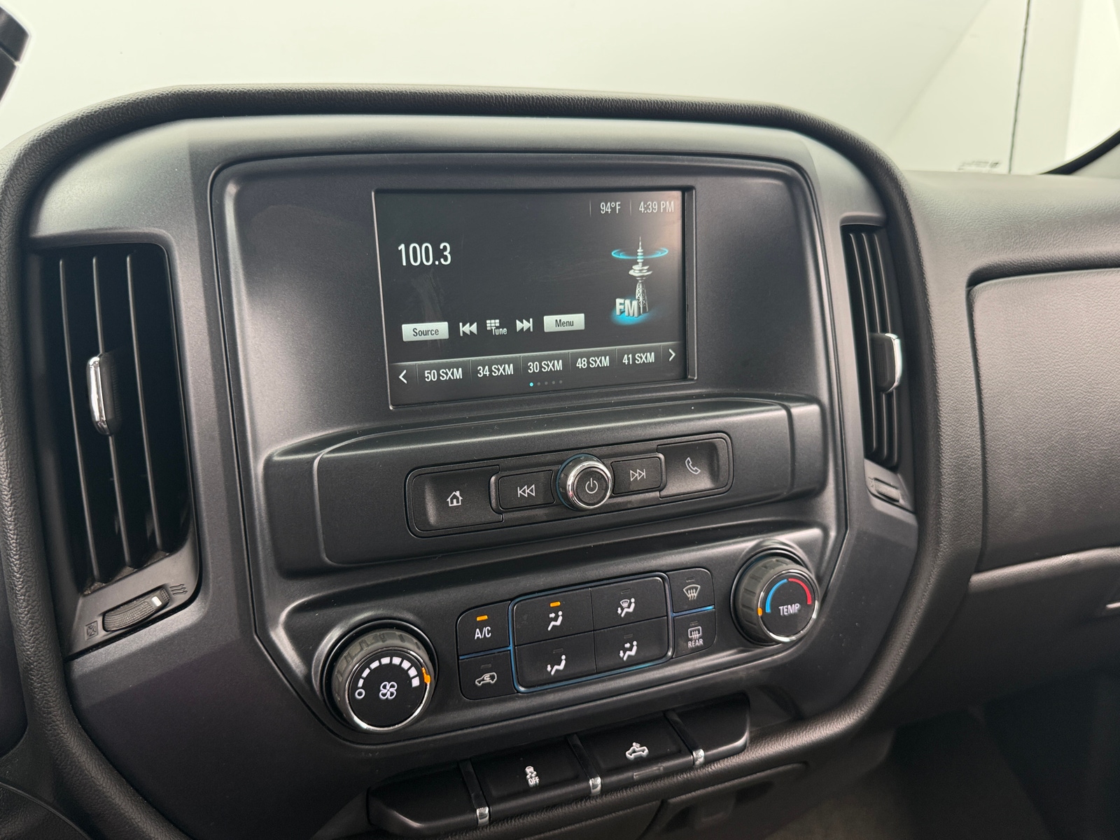 Thumbnail: 2018 Chevrolet Silverado 1500 - 4