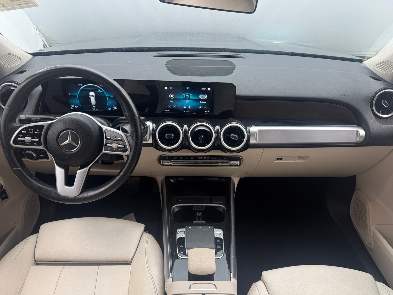 Thumbnail: 2020 Mercedes-Benz GLB - 2