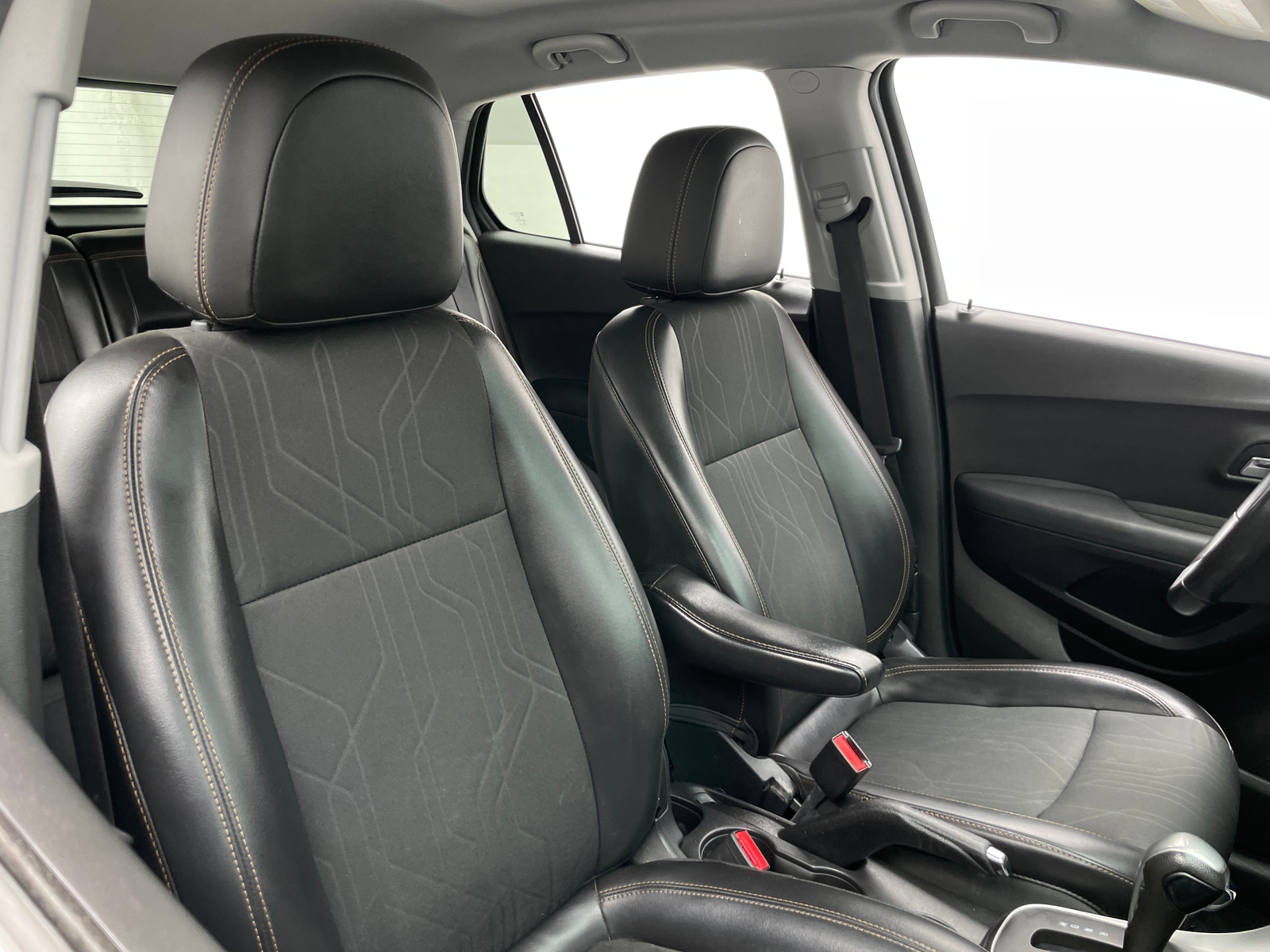 Thumbnail: 2018 Chevrolet Trax - 2