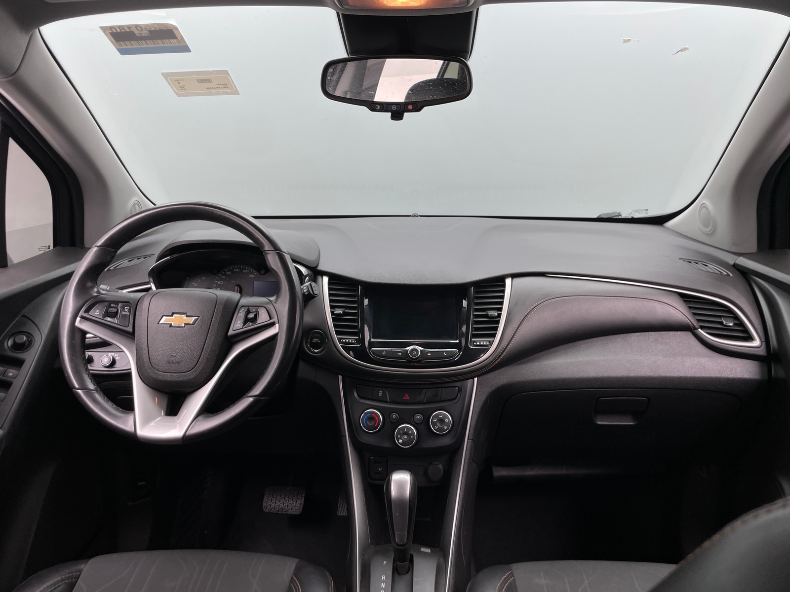 Thumbnail: 2018 Chevrolet Trax - 3