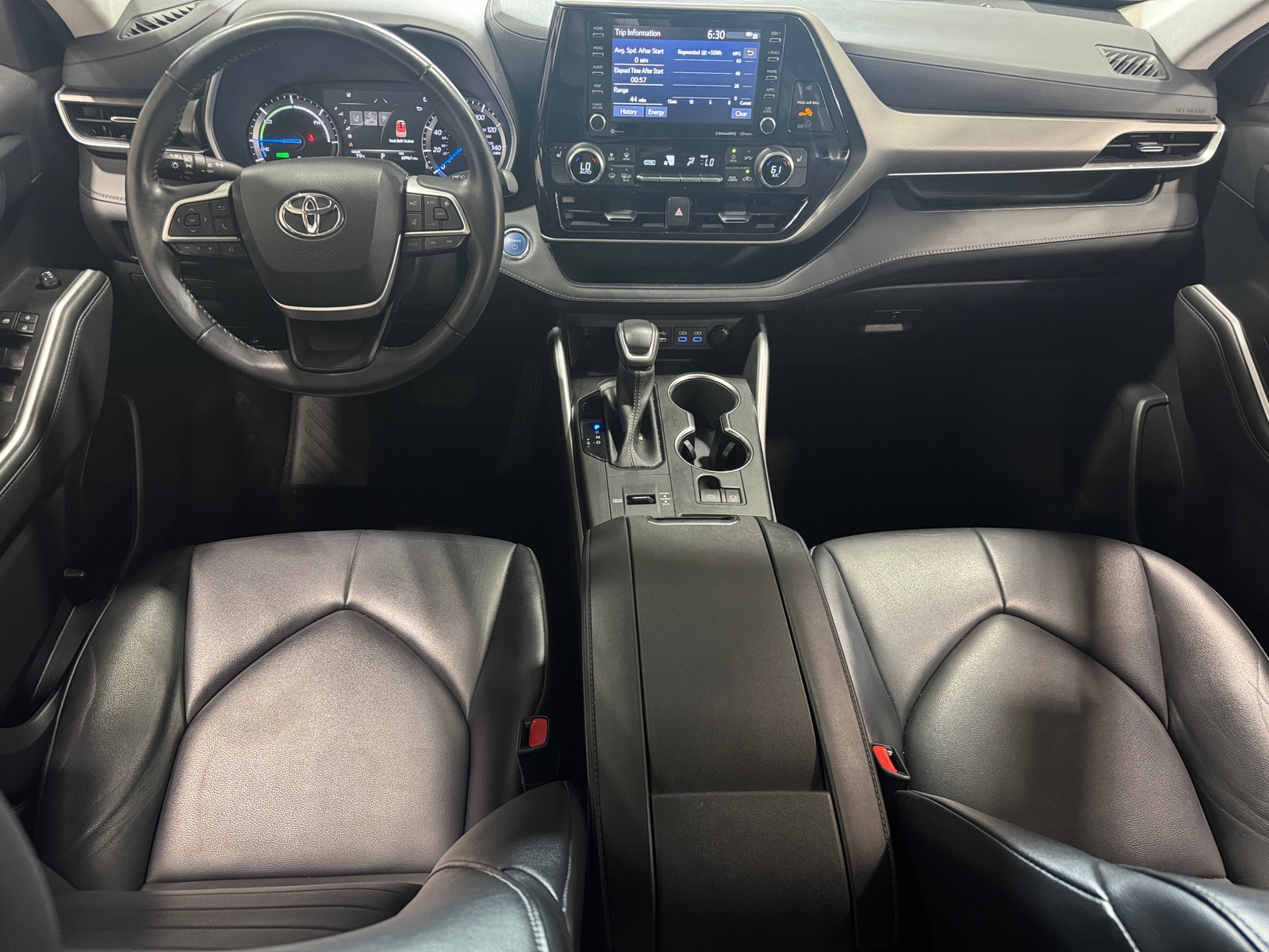 Thumbnail: 2022 Toyota Highlander - 2