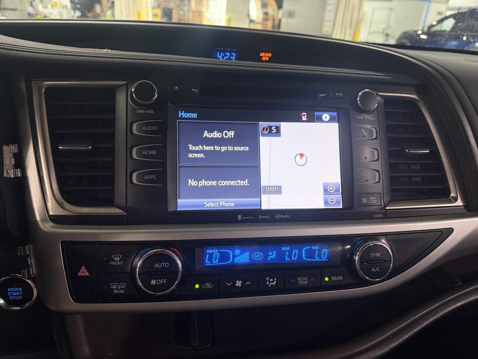 Thumbnail: 2019 Toyota Highlander - 3
