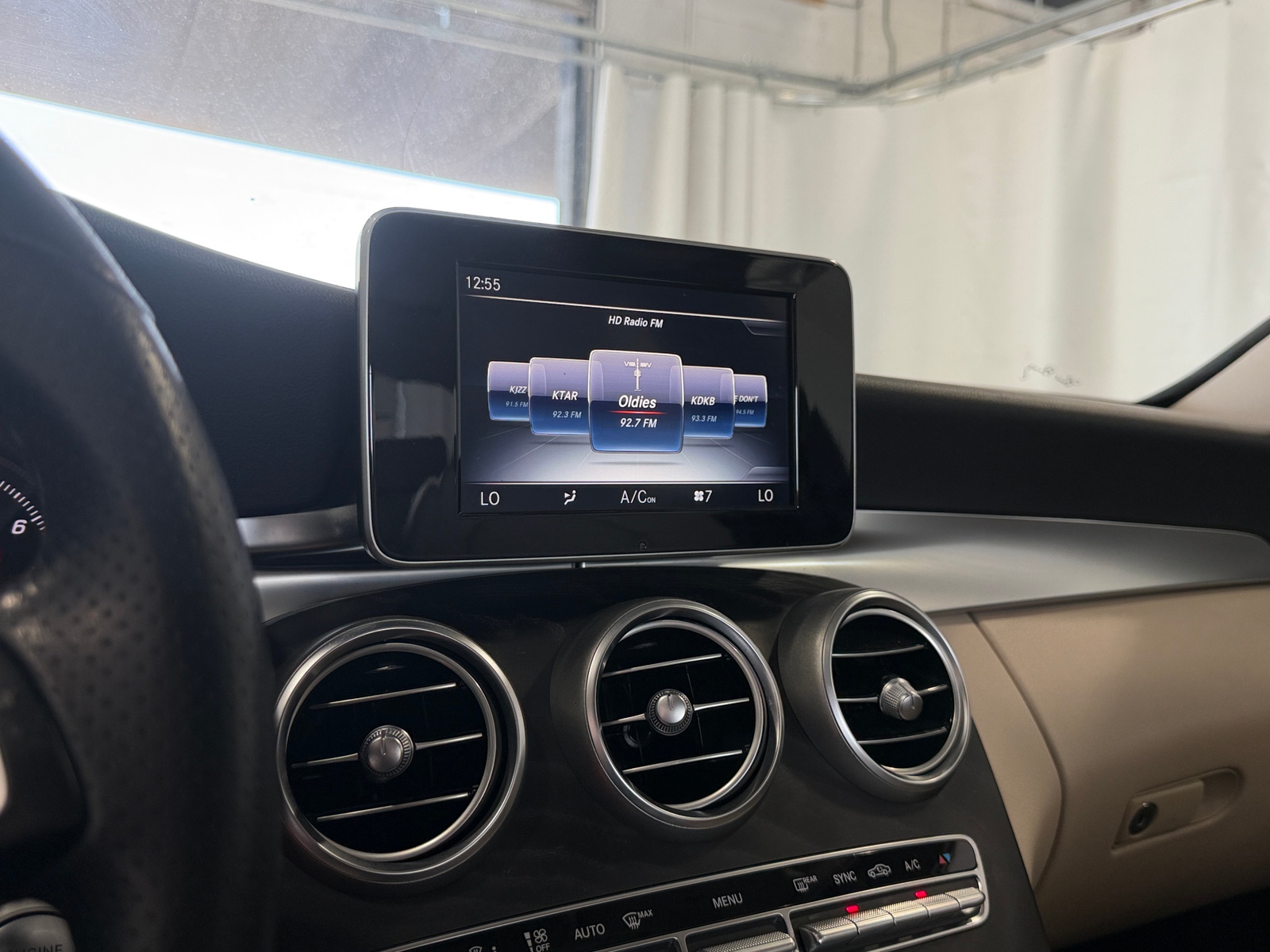 Thumbnail: 2017 Mercedes-Benz C-Class - 3