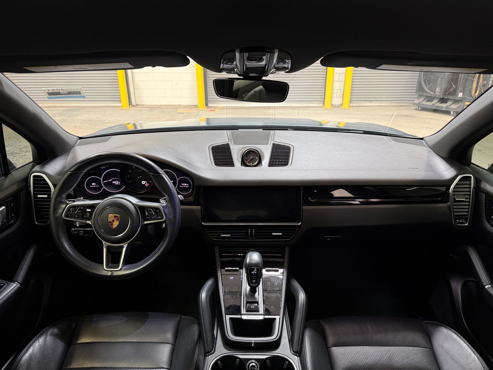Thumbnail: 2020 Porsche Cayenne - 2