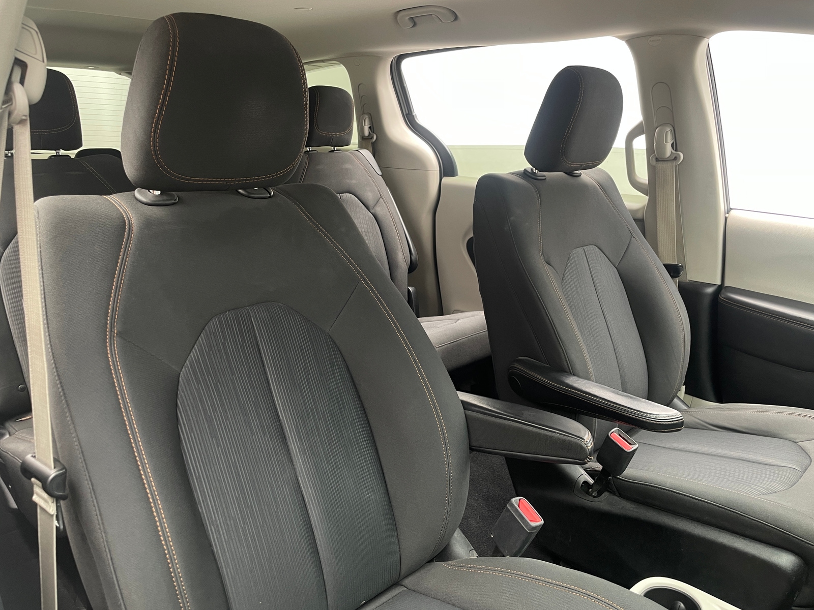 Thumbnail: 2017 Chrysler Pacifica - 2