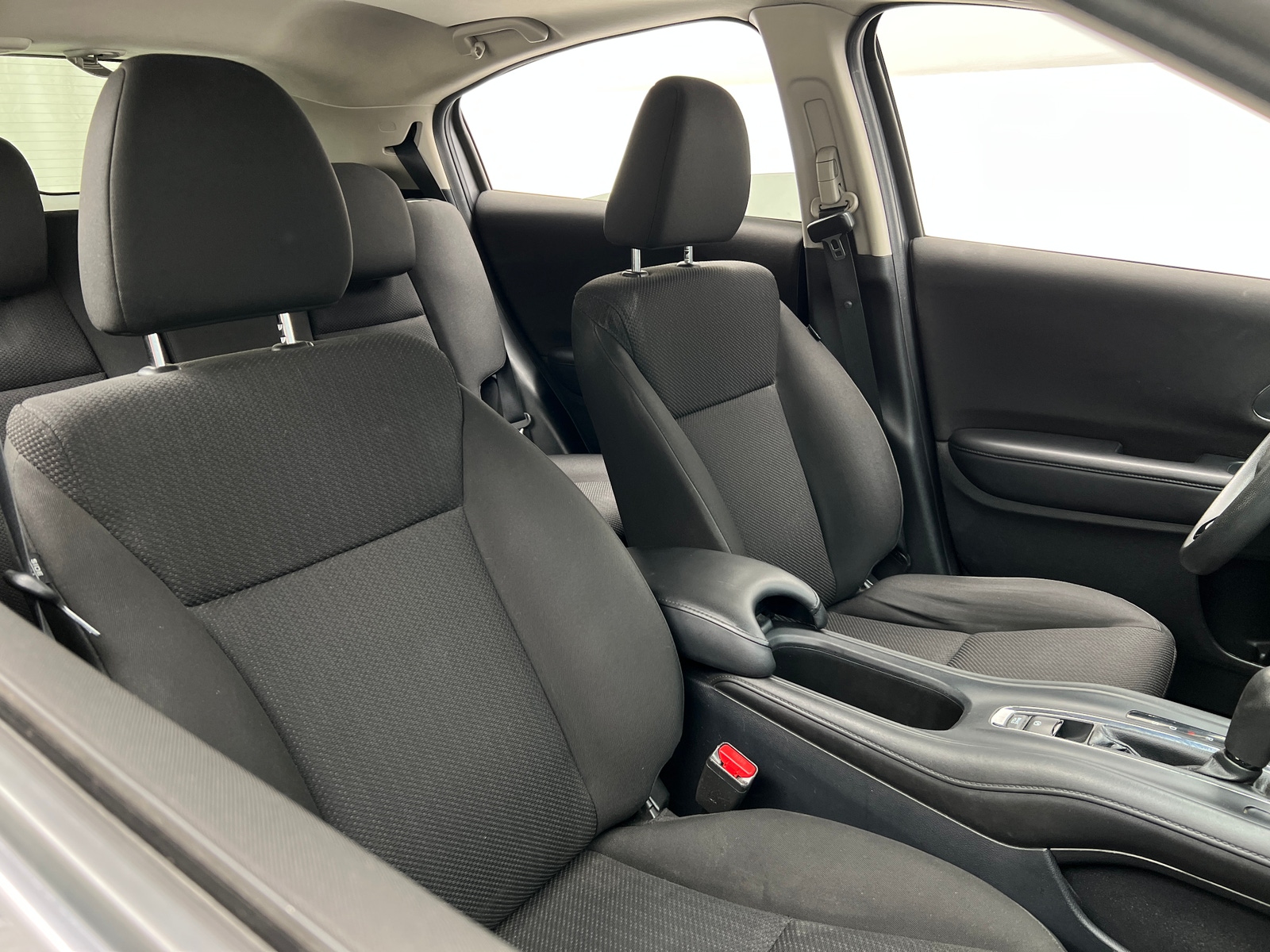 Thumbnail: 2017 Honda HR-V - 2