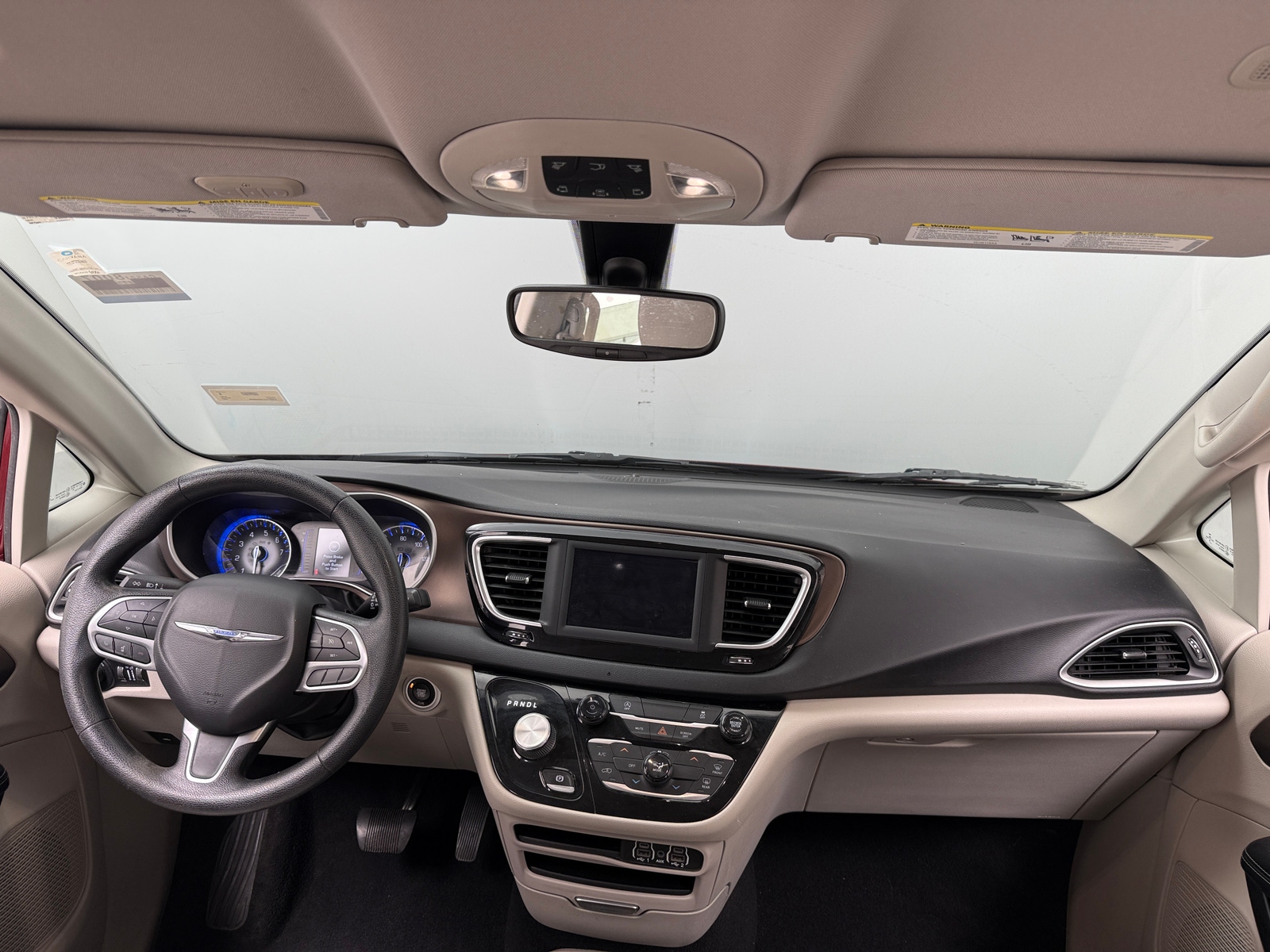 Thumbnail: 2021 Chrysler Voyager - 2