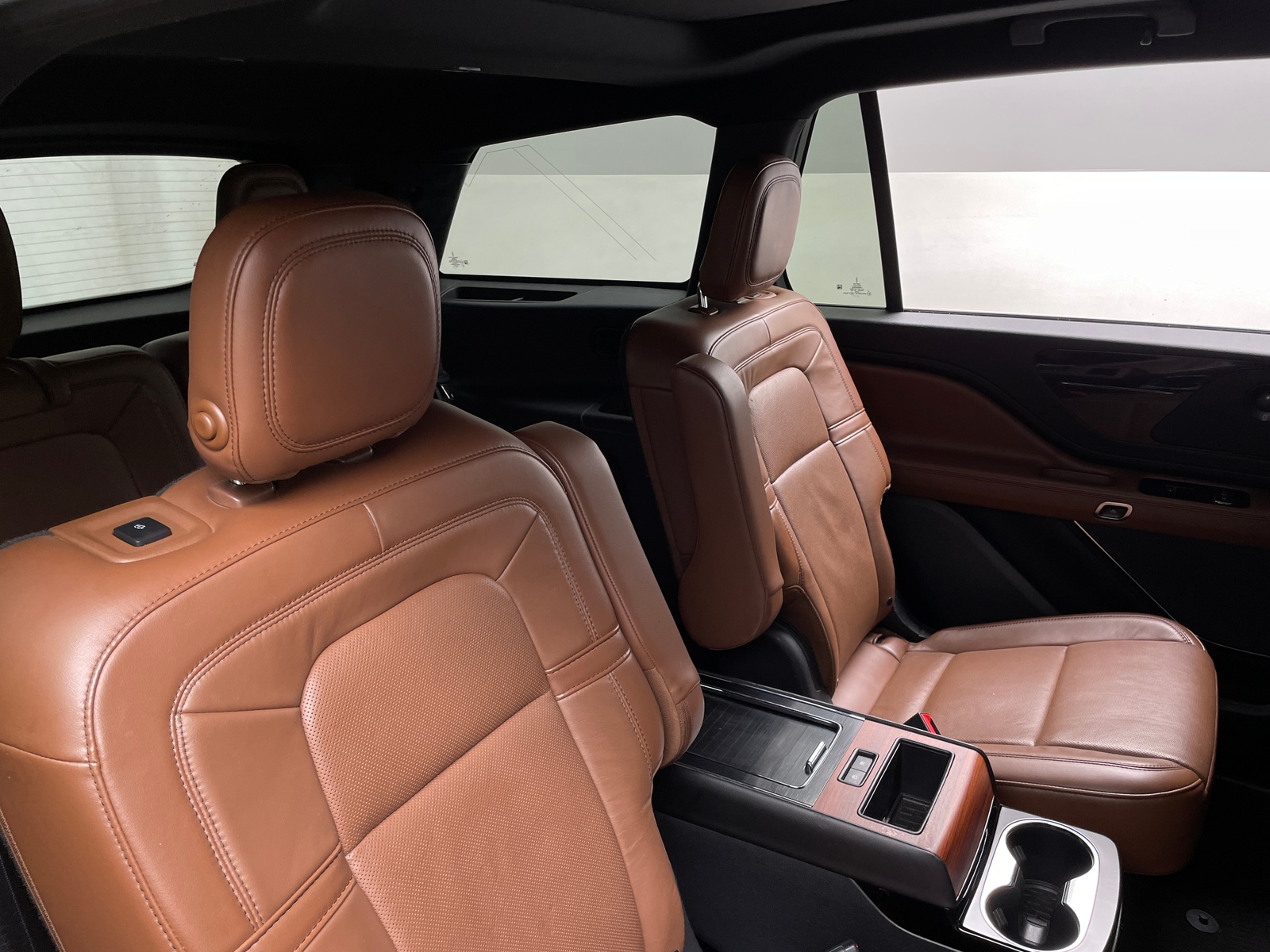Thumbnail: 2020 Lincoln Aviator - 5