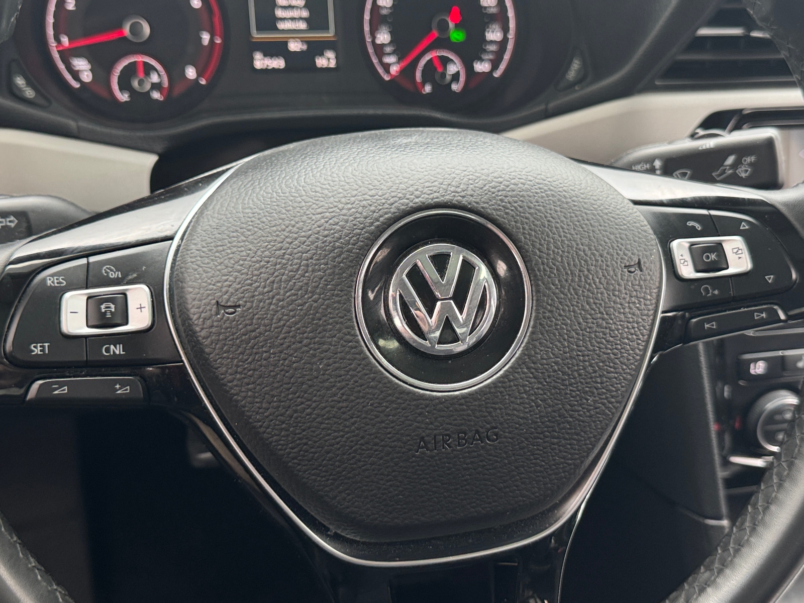 Thumbnail: 2022 Volkswagen Passat - 5