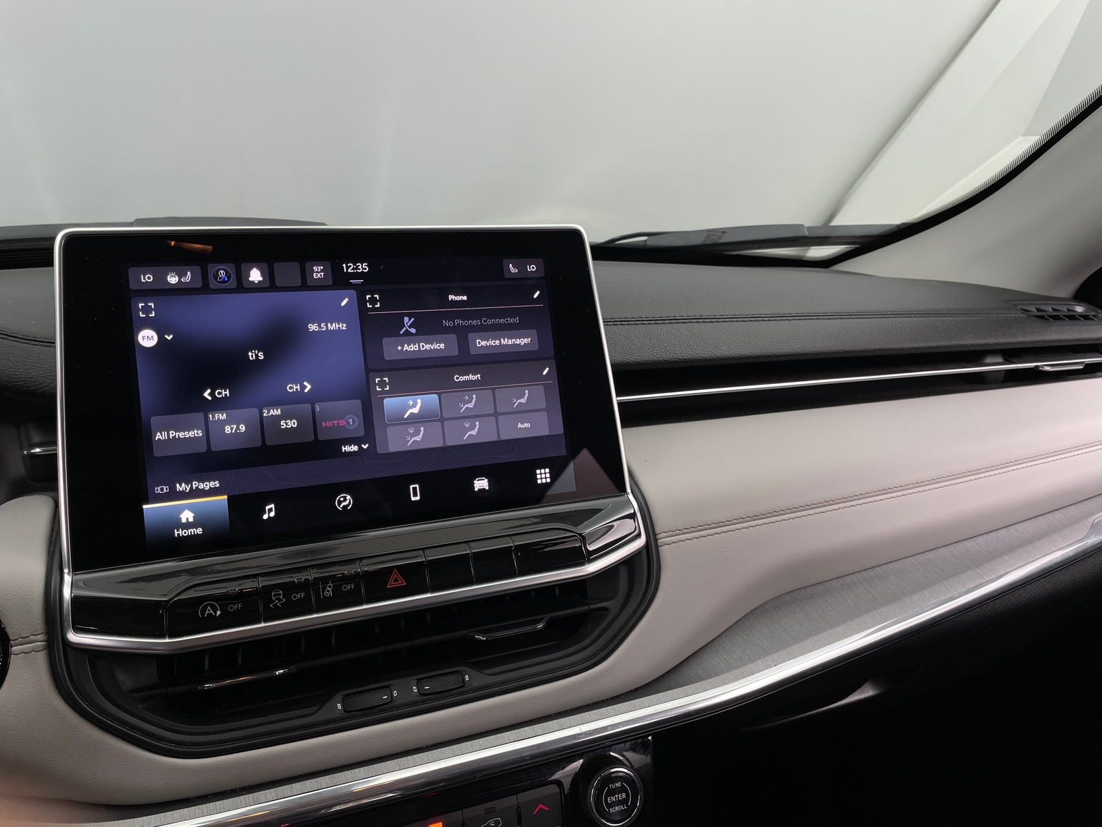 Thumbnail: 2022 Jeep Compass - 3