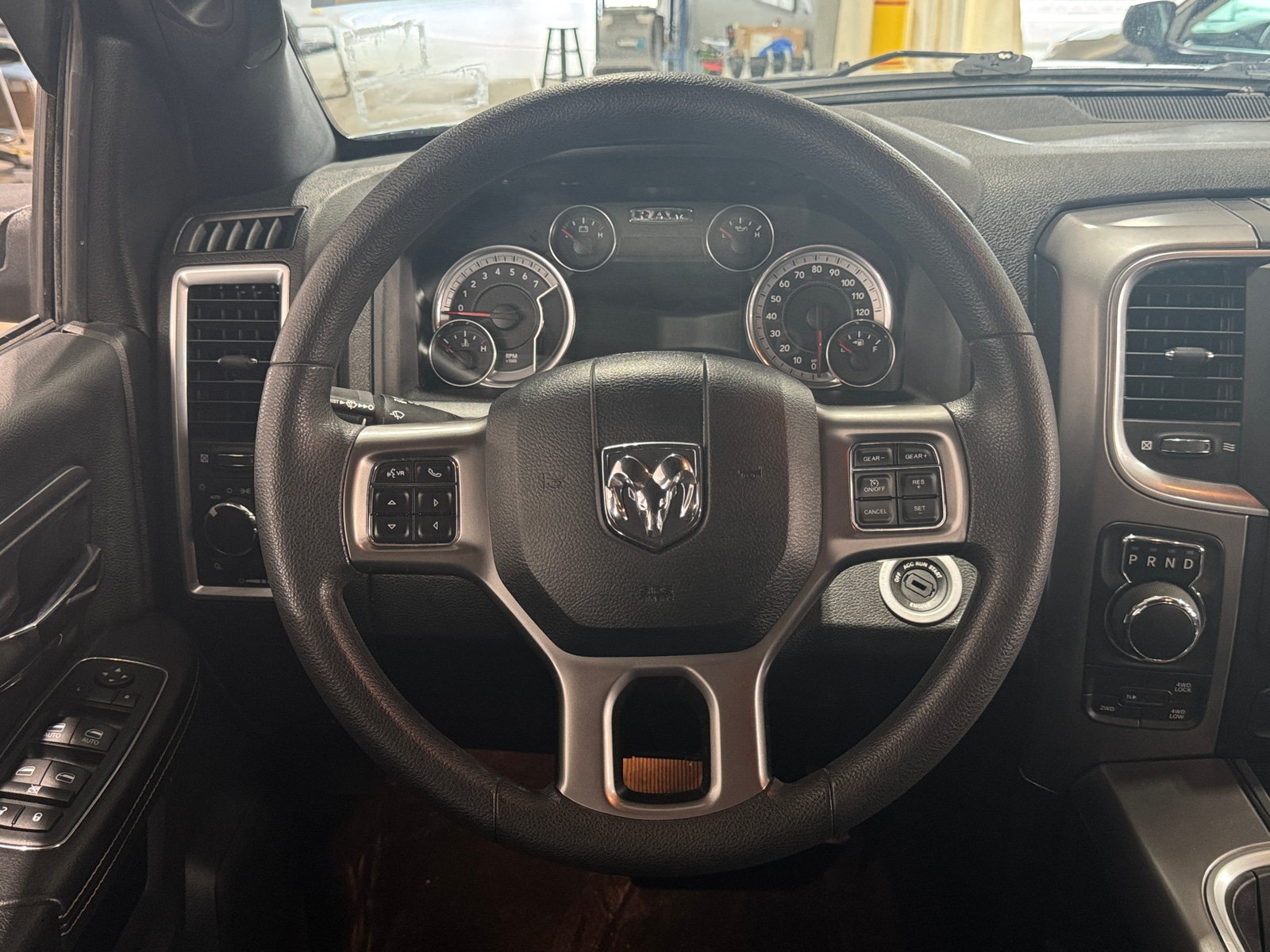 Thumbnail: 2021 RAM 1500 Classic - 5
