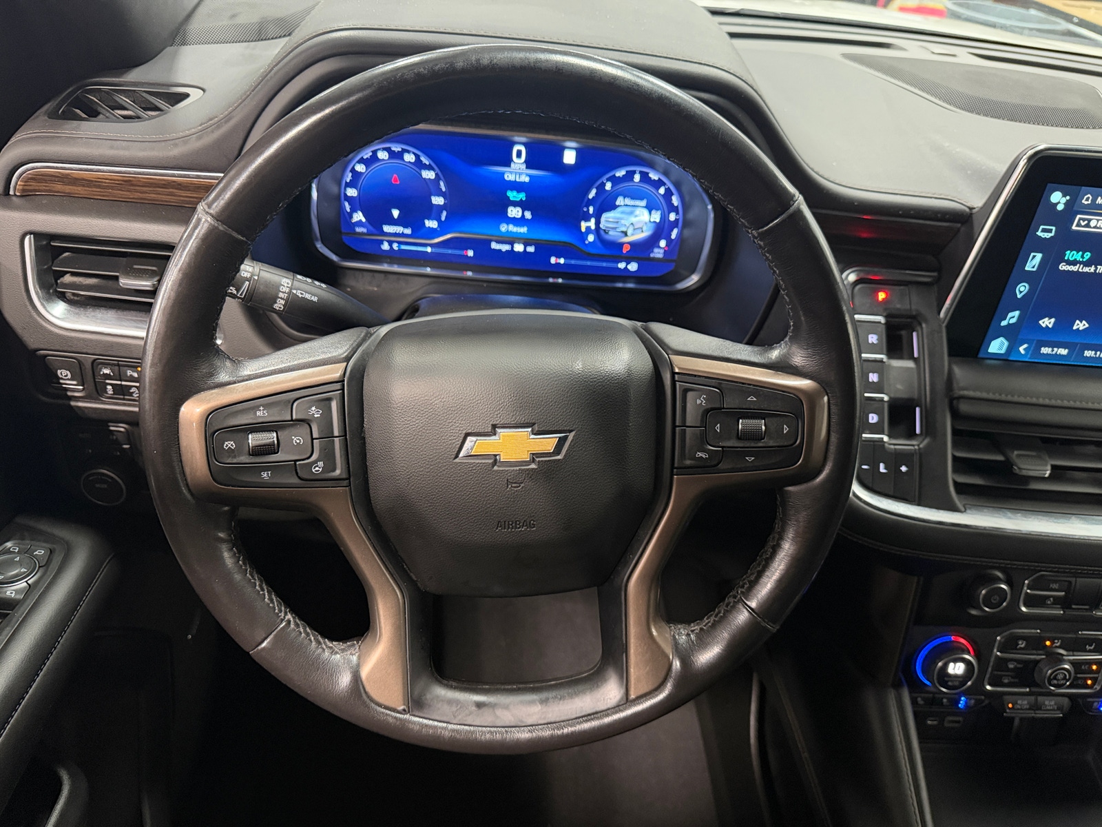Thumbnail: 2023 Chevrolet Suburban - 4