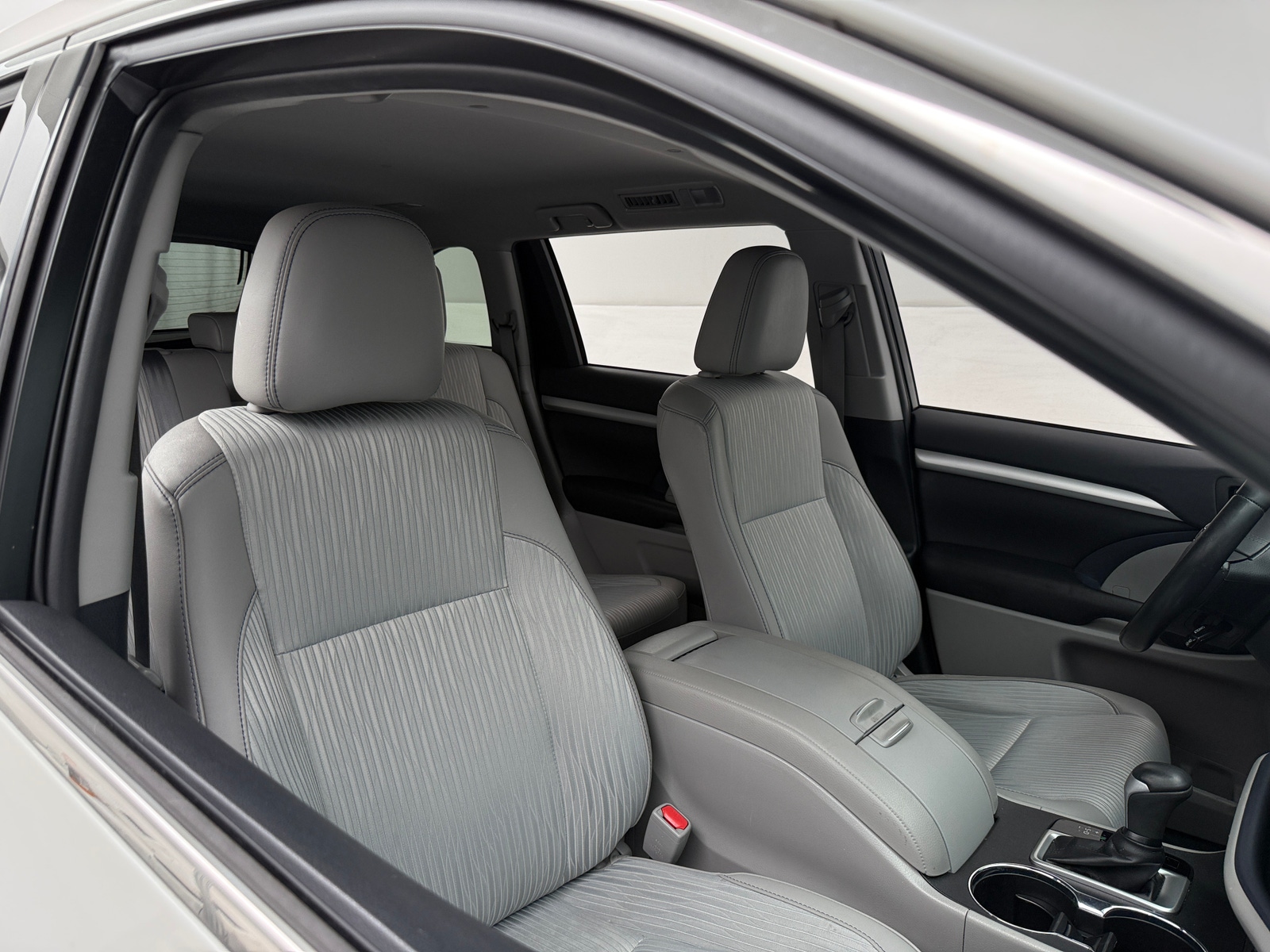Thumbnail: 2019 Toyota Highlander - 2