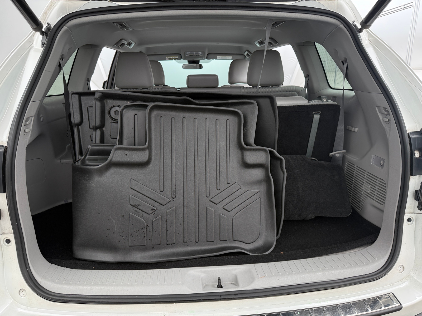 Thumbnail: 2019 Toyota Highlander - 7