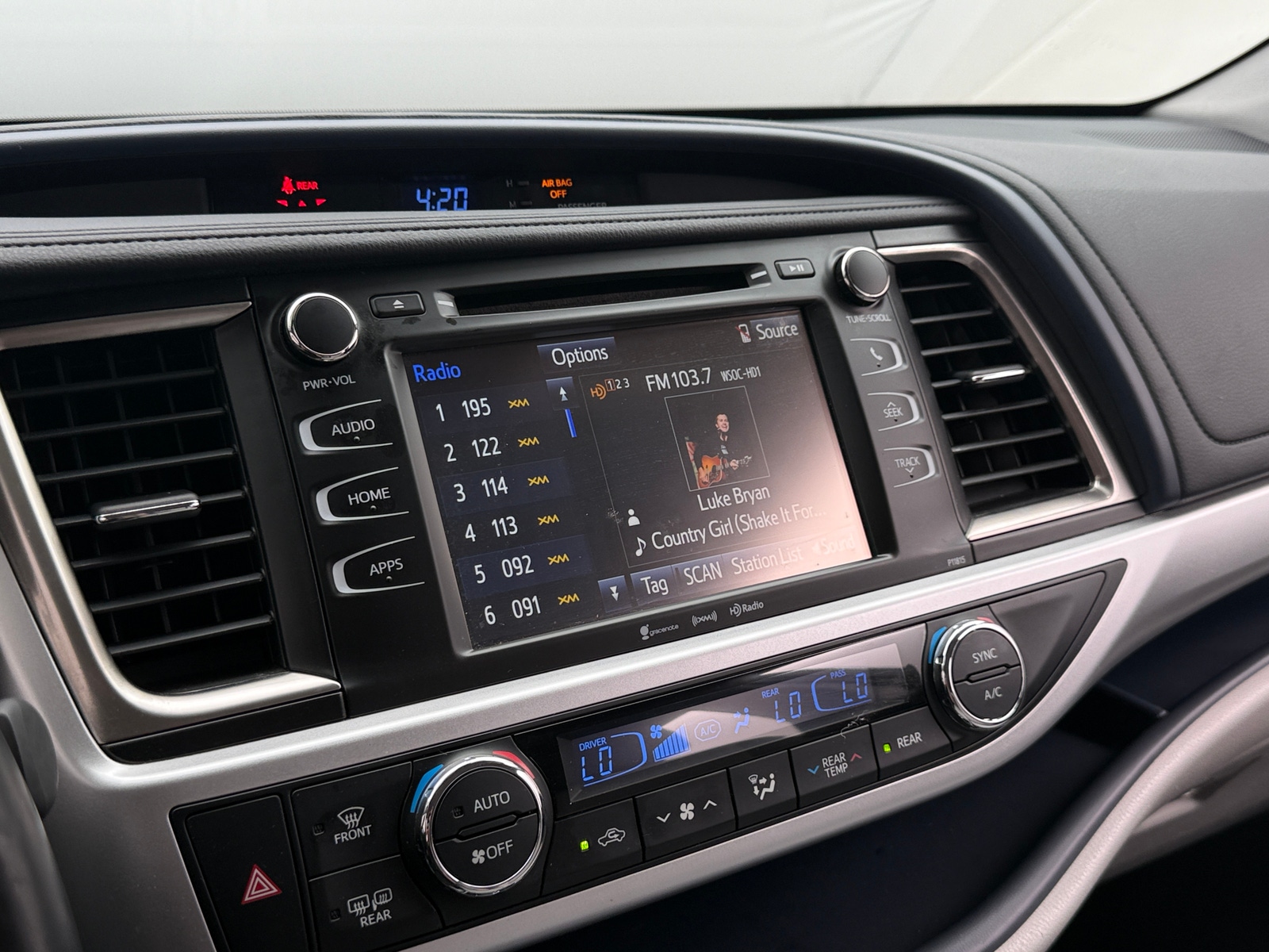 Thumbnail: 2019 Toyota Highlander - 4