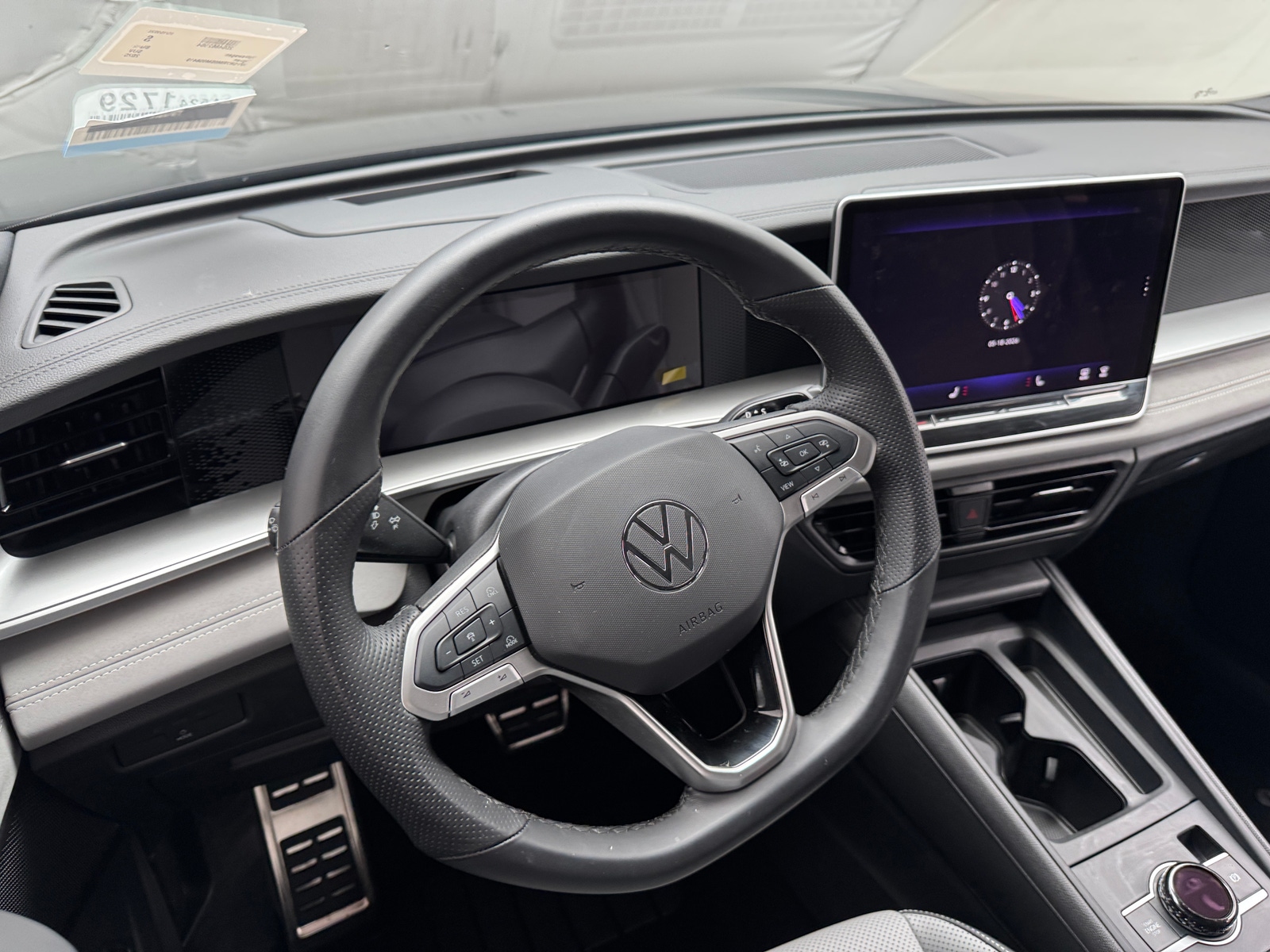 Thumbnail: 2025 Volkswagen Tiguan - 4