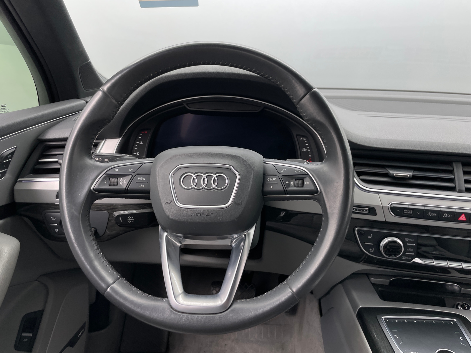 Thumbnail: 2019 Audi Q7 - 4