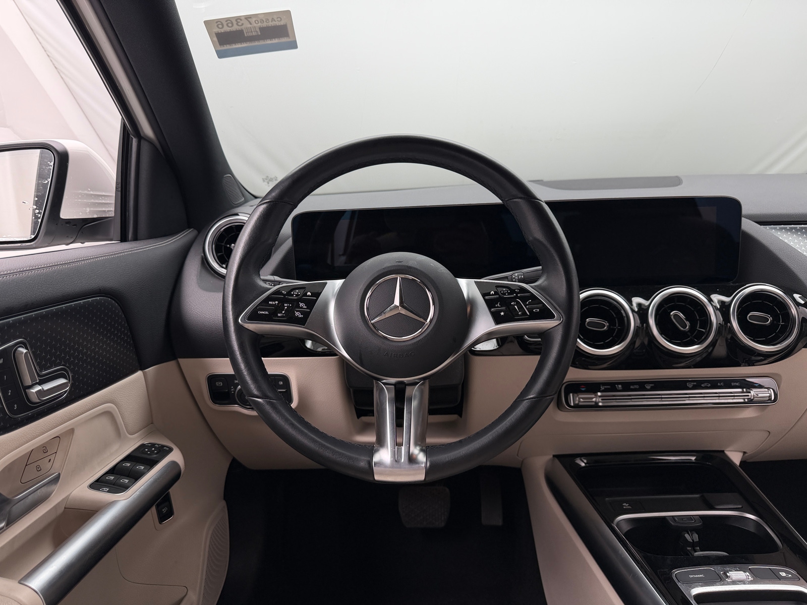 Thumbnail: 2025 Mercedes-Benz GLA - 4