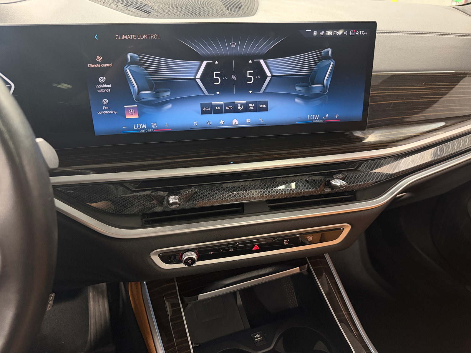 Thumbnail: 2025 BMW X5 - 3