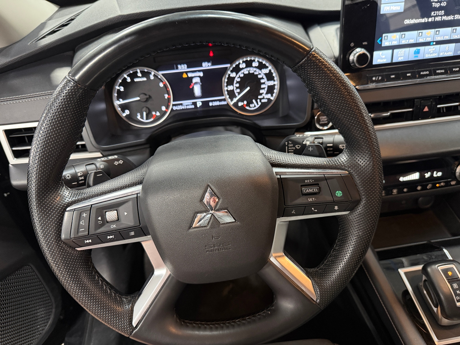 Thumbnail: 2024 Mitsubishi Outlander - 4