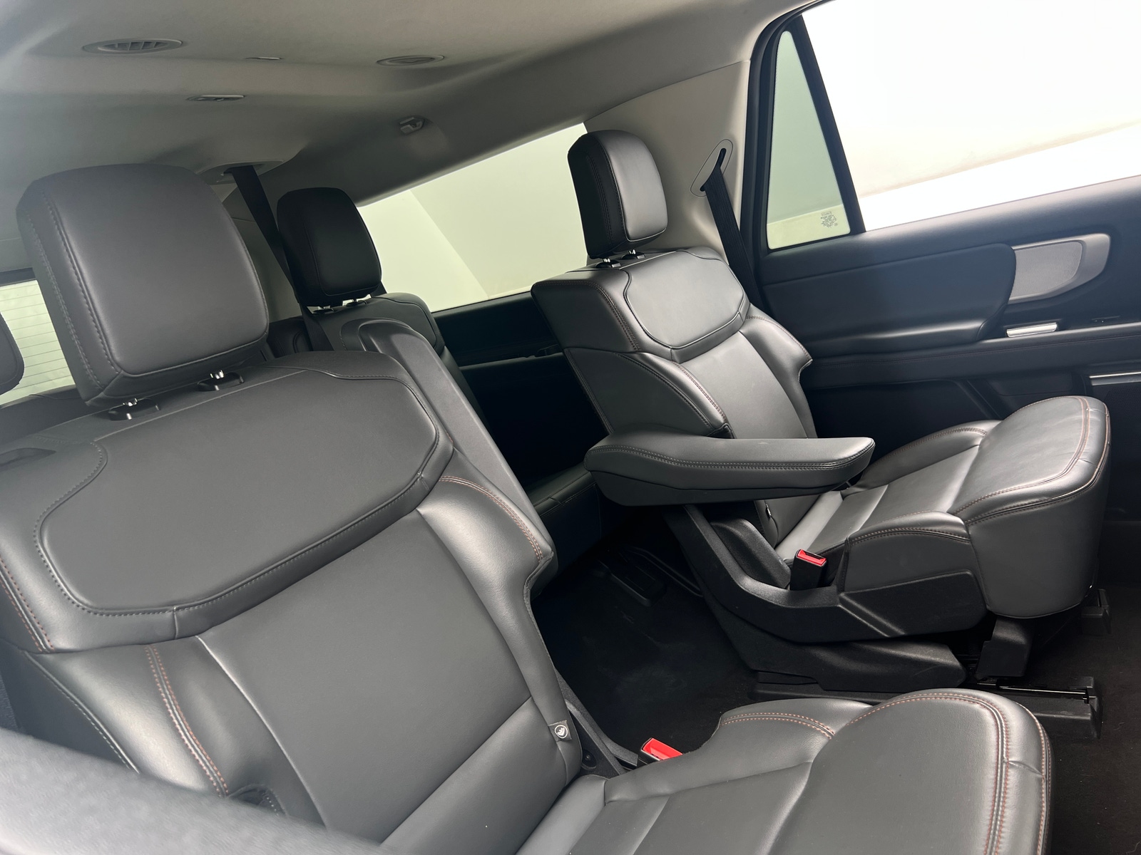 Thumbnail: 2025 Ford Expedition MAX - 5