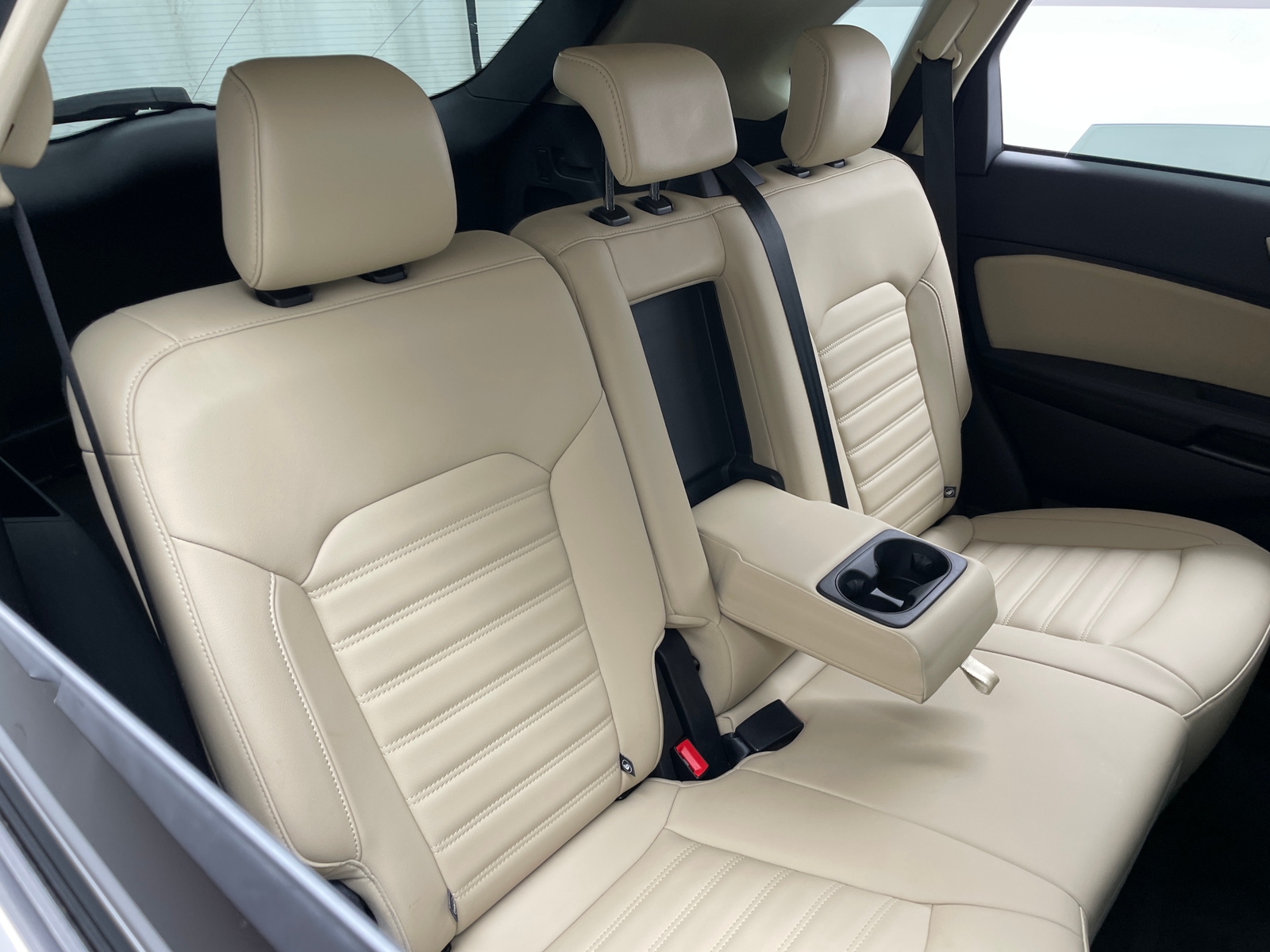 Thumbnail: 2021 Ford Edge - 5