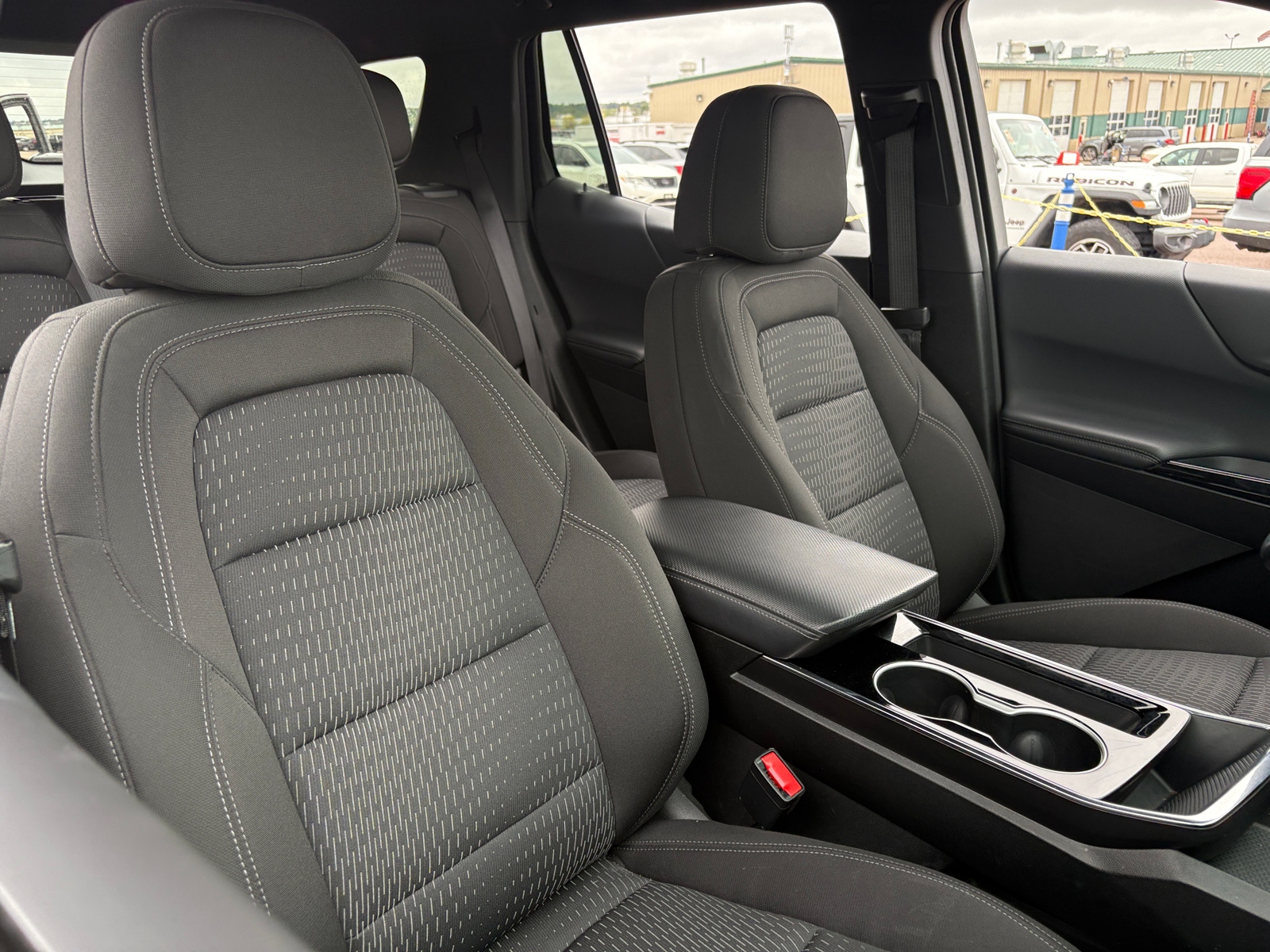 Thumbnail: 2025 Chevrolet Equinox - 2