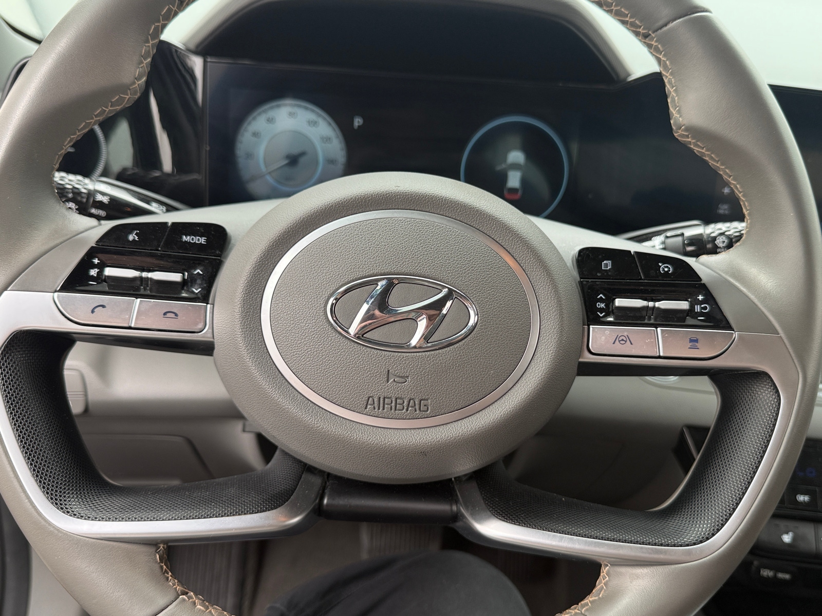 Thumbnail: 2023 Hyundai Elantra - 5