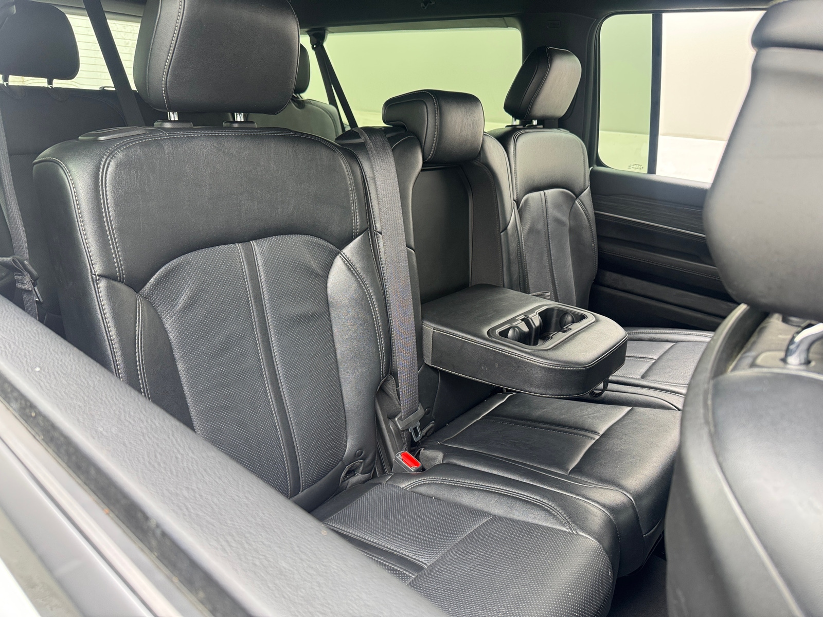 Thumbnail: 2024 Jeep Wagoneer - 5