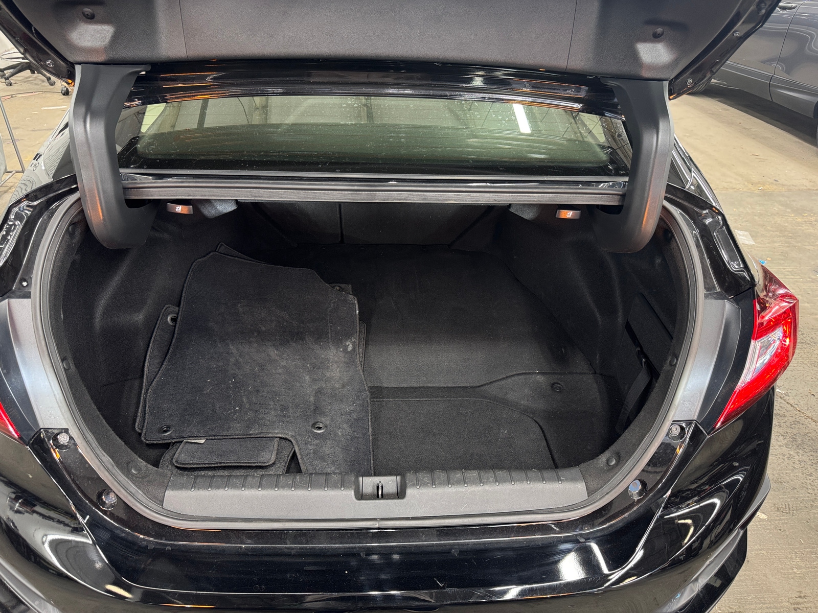 Thumbnail: 2018 Honda Clarity - 7