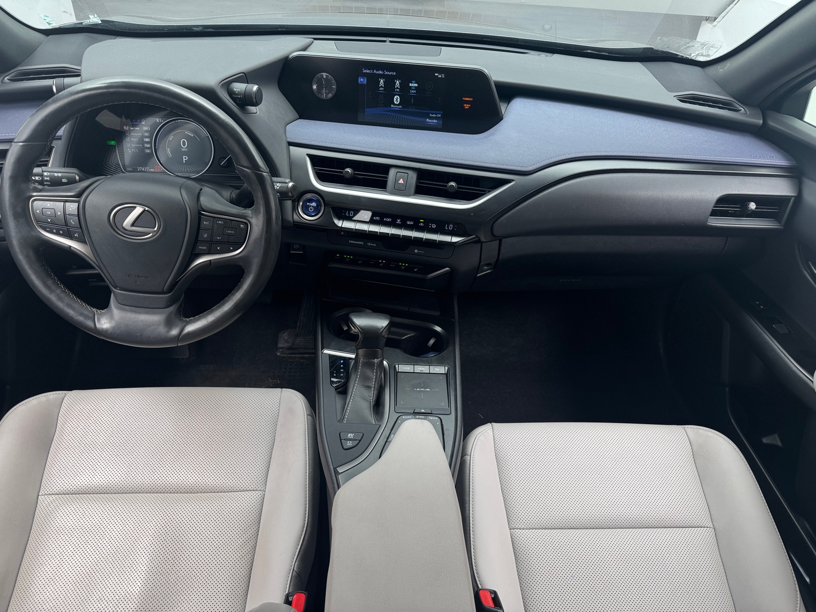 Thumbnail: 2019 Lexus UX - 2