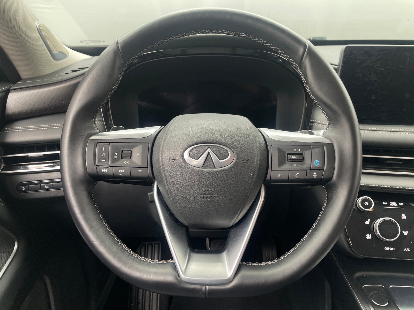 Thumbnail: 2025 INFINITI QX60 - 4