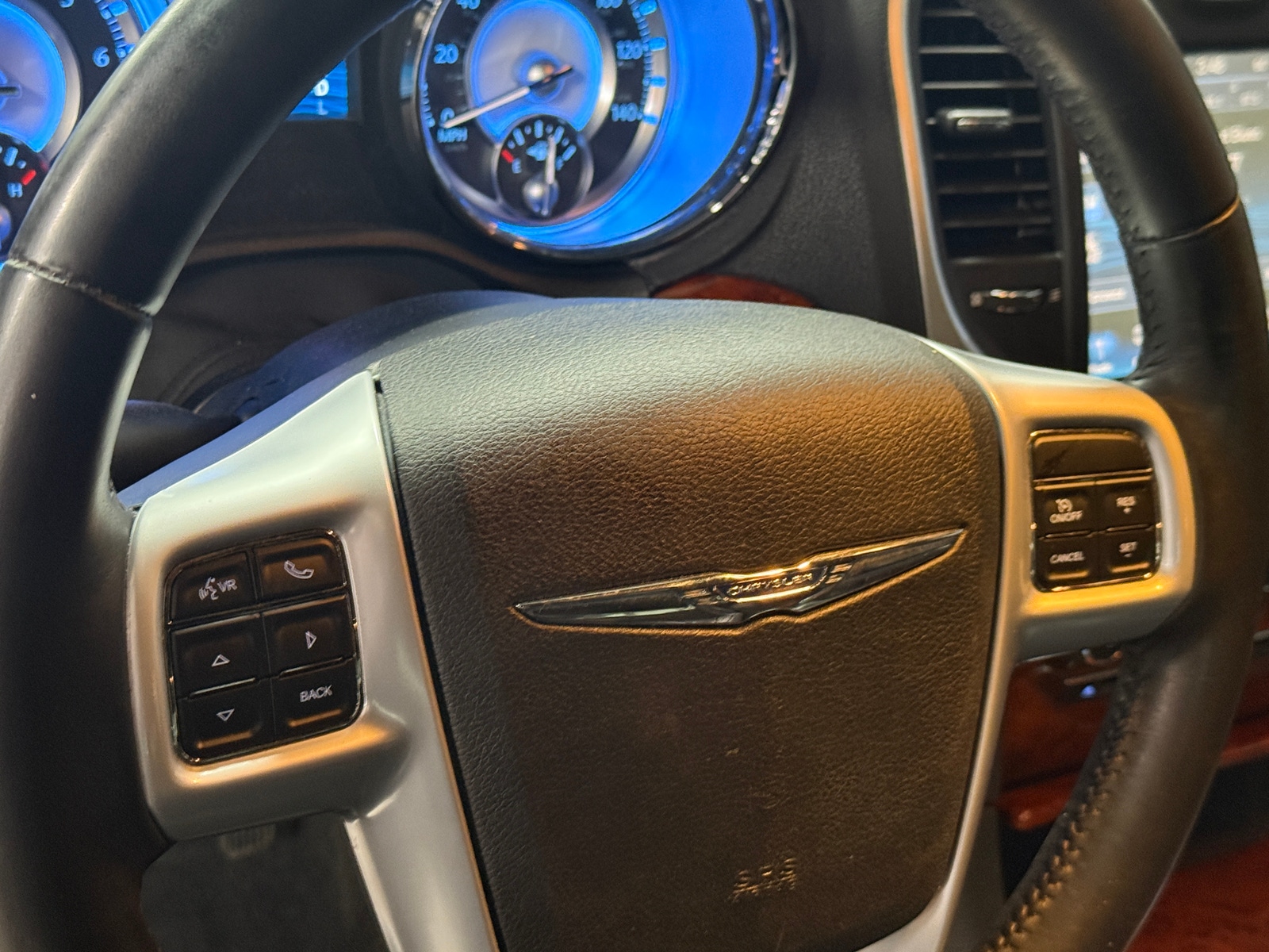 Thumbnail: 2014 Chrysler 300 - 4