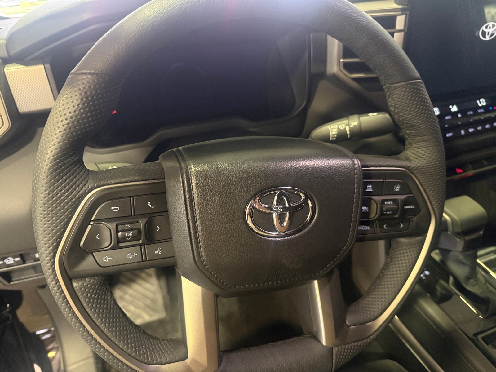 Thumbnail: 2025 Toyota Tundra - 4