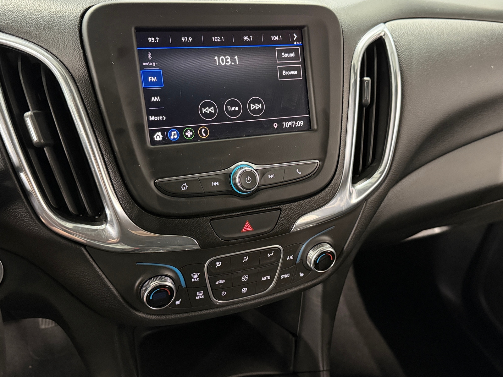Thumbnail: 2020 Chevrolet Equinox - 4