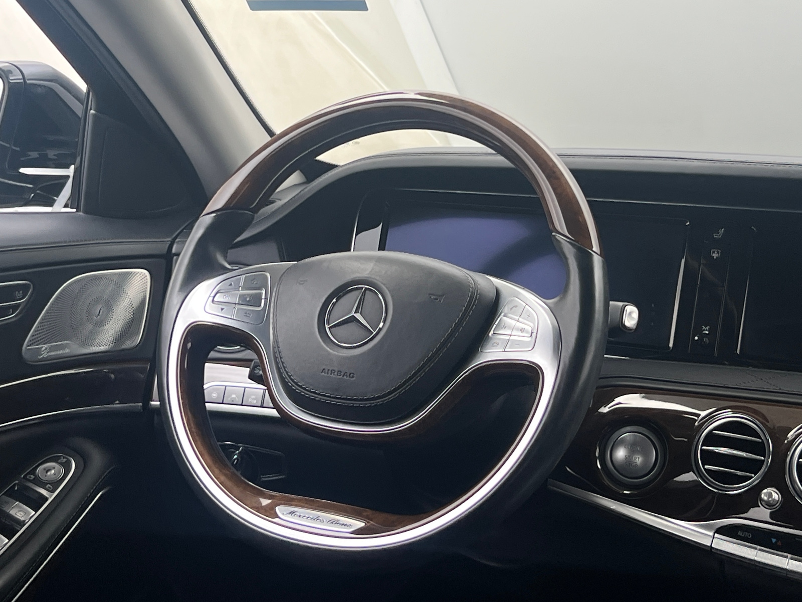 Thumbnail: 2016 Mercedes-Benz S-Class - 4
