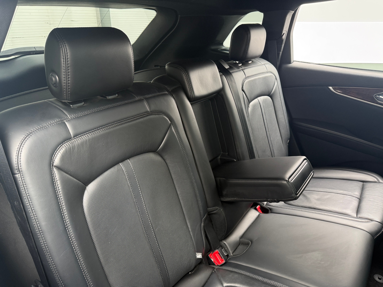 Thumbnail: 2019 Lincoln Nautilus - 5