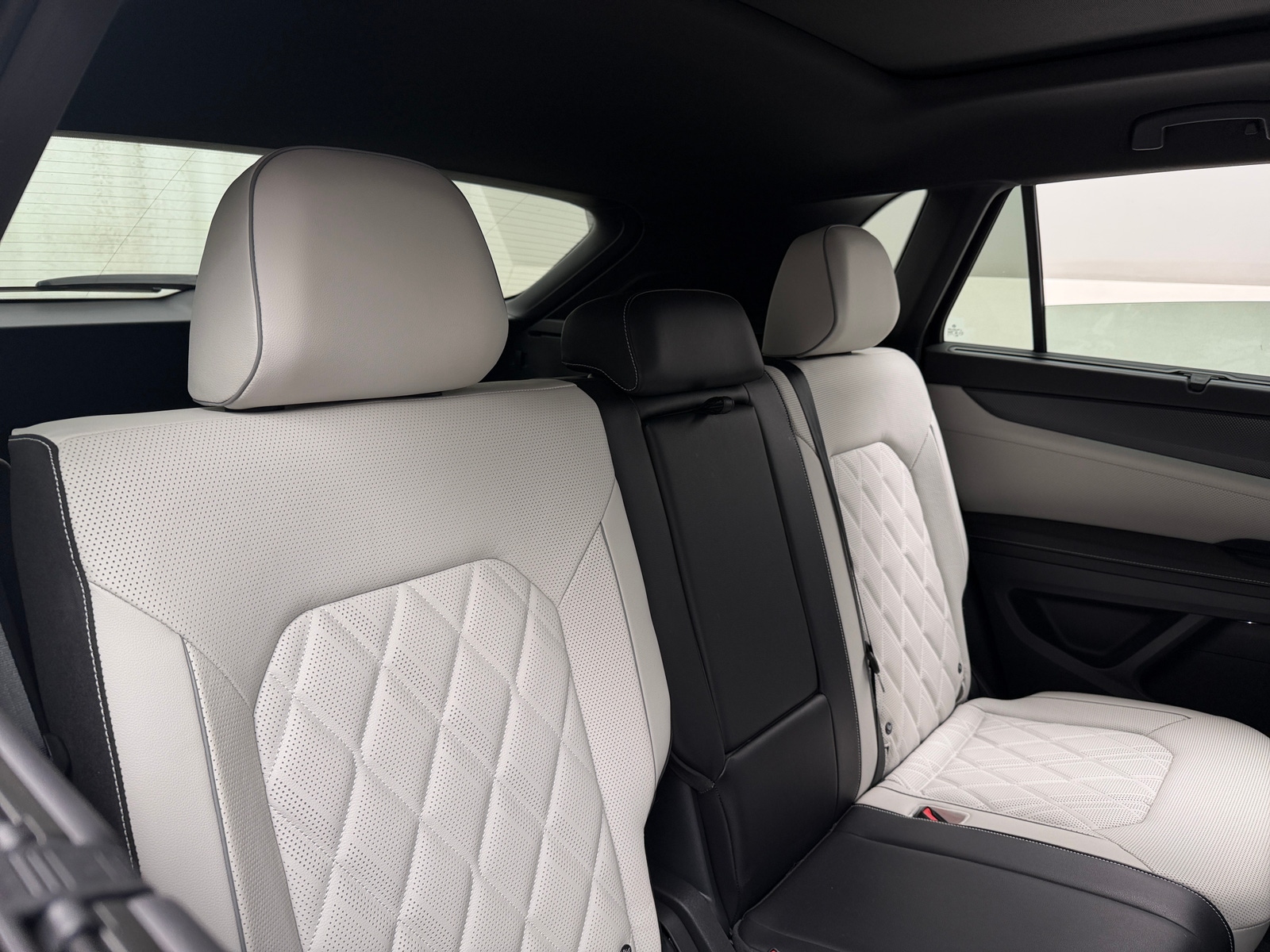 Thumbnail: 2024 Volkswagen Atlas - 5